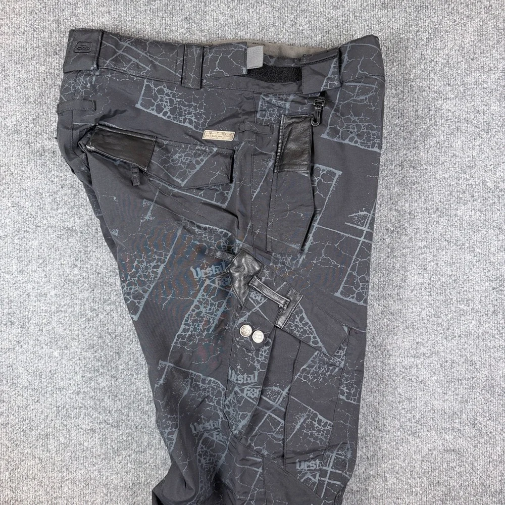 686 x Vestal Snowboard Pants Mens S Black Gray Crackle Print Cargo Ski